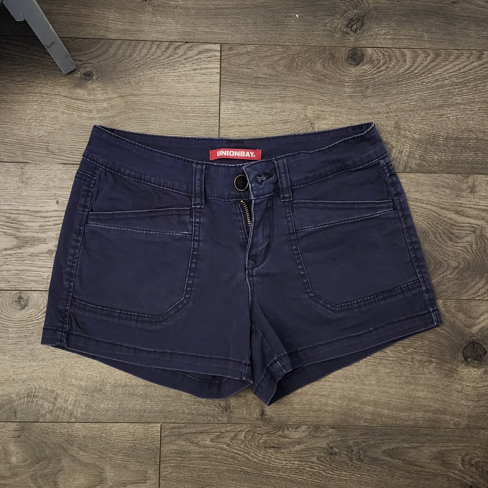 UNIONBAY Women's Dark Blue Cargo Shorts